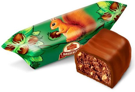 Babaevskiy Chocolate "Belochka“ Chocolate-nut praline with the addition of crushed hazelnuts.