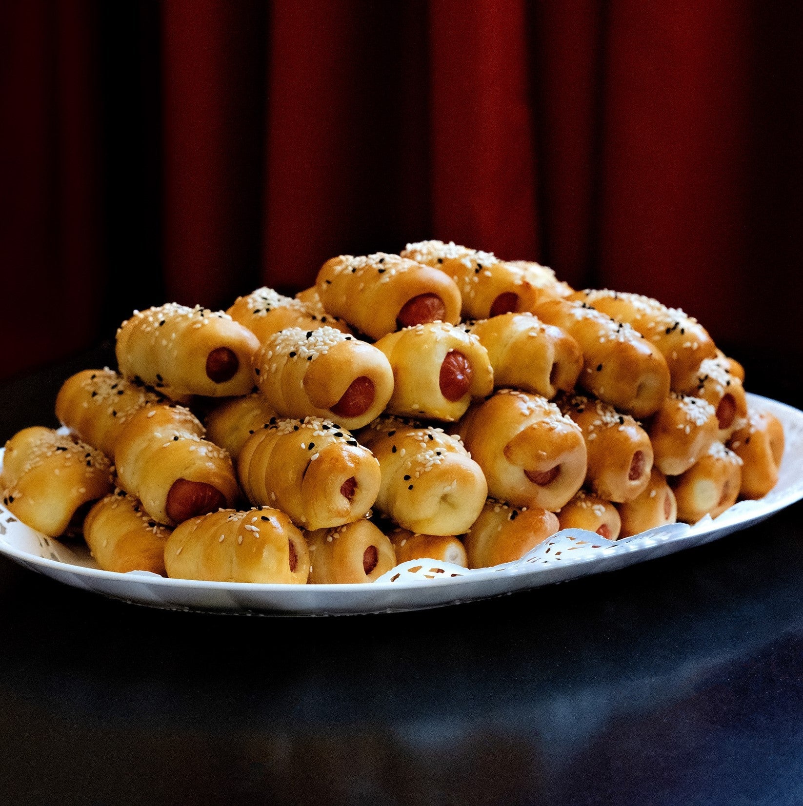 MINI-SAUSAGES IN DOUGH (19 Pieces)